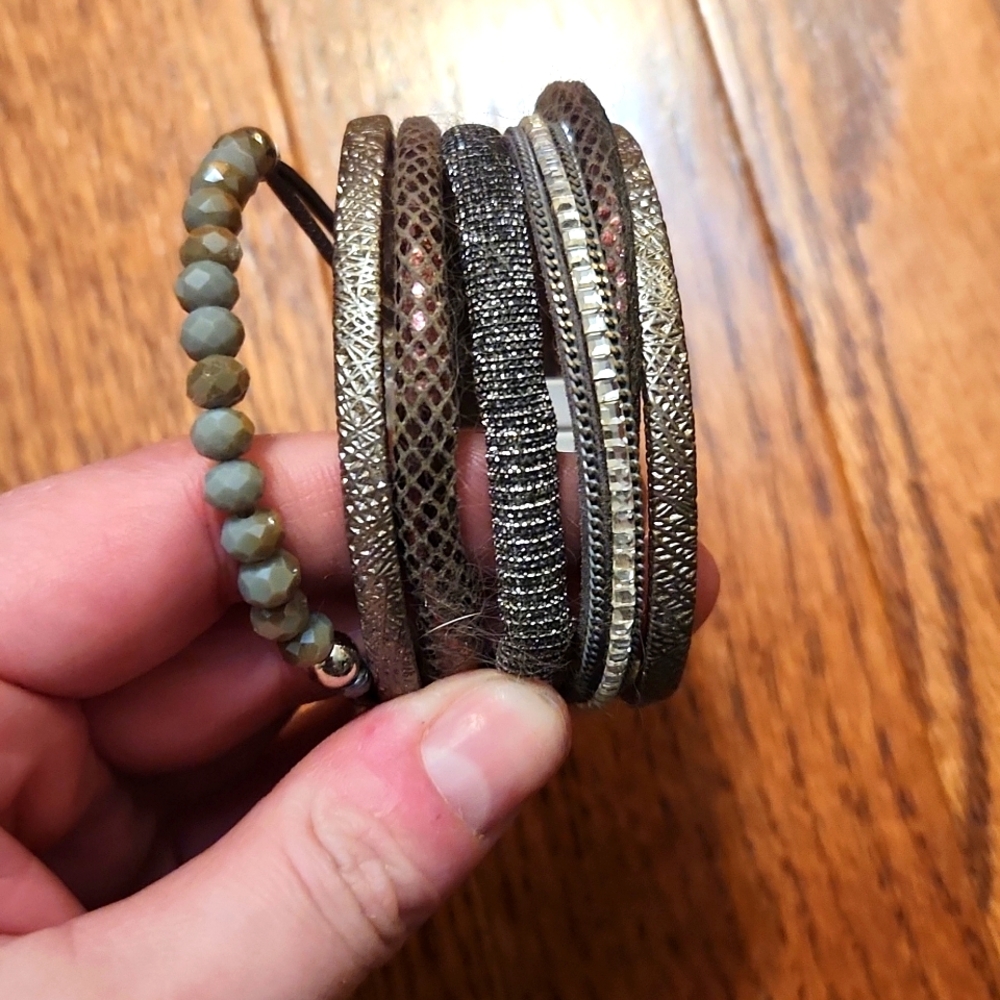 Bracelet